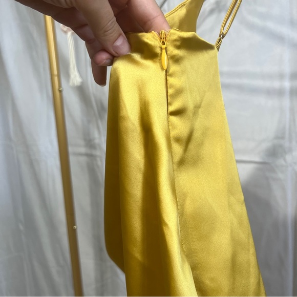 GOLDEN SILKY FINISH DRESS - Picture 11 of 11